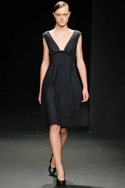 Look 4